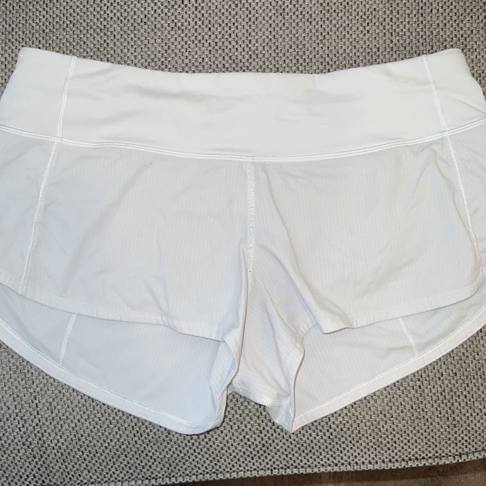 White Lululemon Speed Up Shorts size 6!